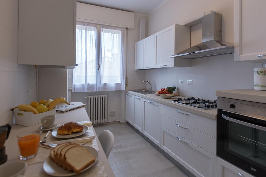 St. Vitale's Basilic View Elegant Apartment